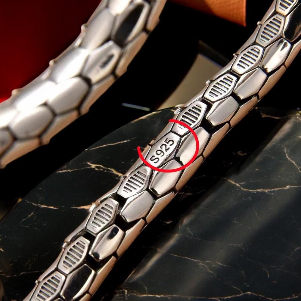 Snake Pattern Bracelet for Men & Women – 8mm Bamboo Chain Design, Smooth Surface Fashion Jewelry - My Store